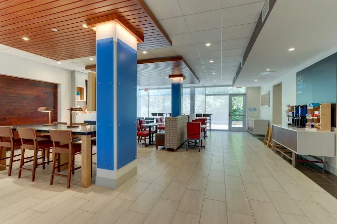 Lobby bar and lounge seating. Holiday Inn Express, Roanoke, VA
