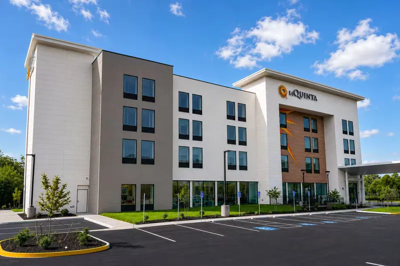 Exterior from the parking approach. La Quinta by Wyndham, Hollins, VA