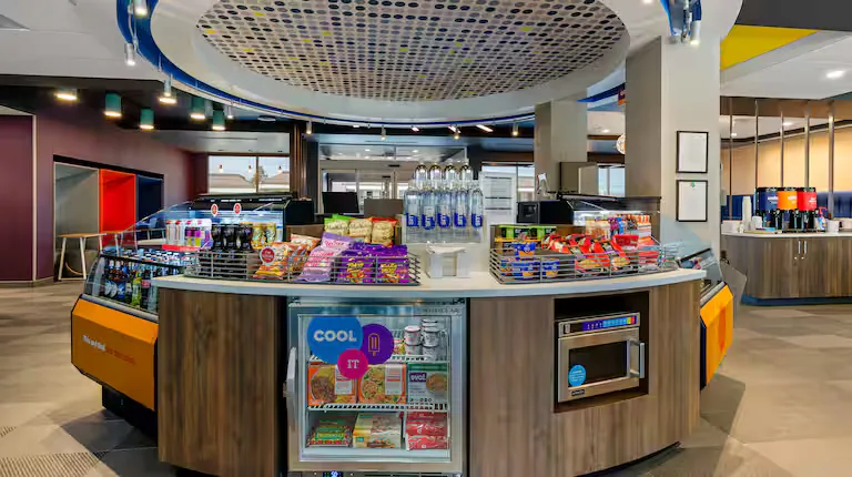 Market and snack wall. Tru by Hilton, Christiansburg, VA