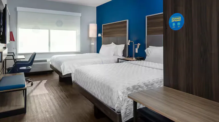 Double queen guestroom. Tru by Hilton, Lynchburg, VA